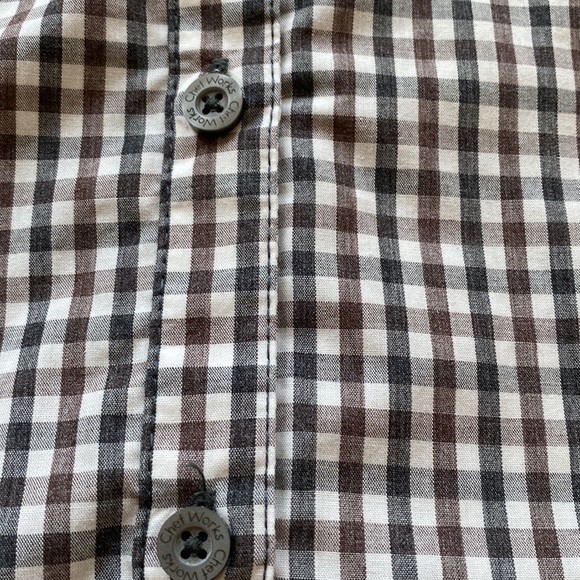 Gingham Dress Shirt. Size: Small - Picture 3 of 6